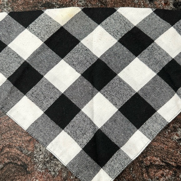 Set of 3 Christmas plaid dog bandanas - Picture 7 of 10